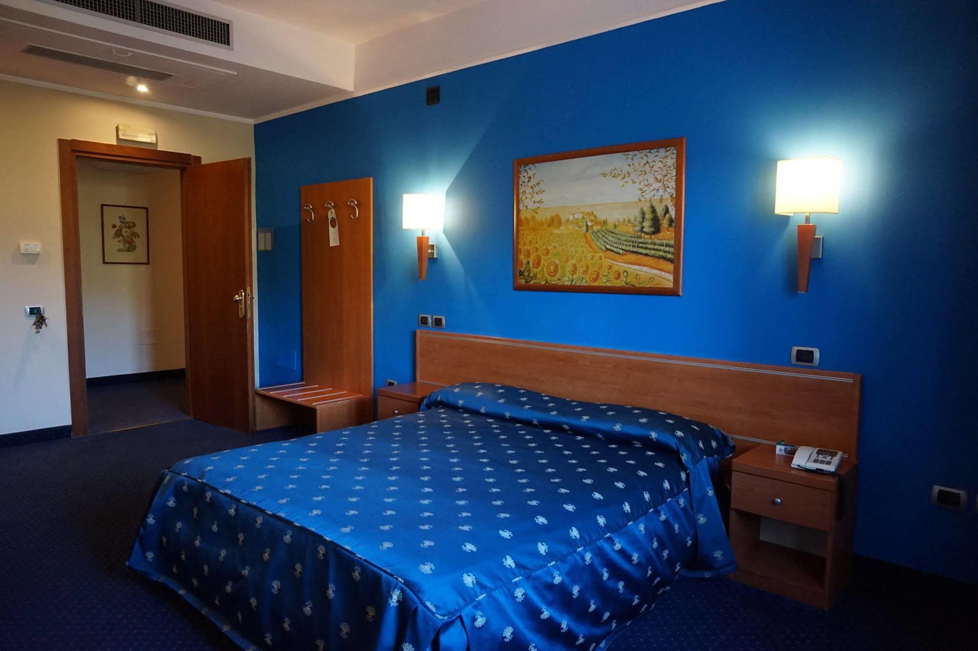 Bel Sito Hotel Due Torri Manocalzati Exterior photo