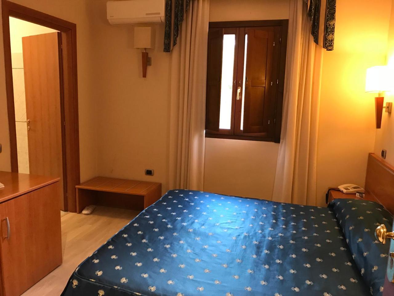 Bel Sito Hotel Due Torri Manocalzati Exterior photo